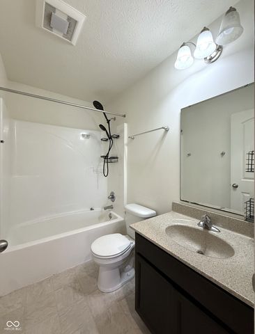 1675 Devonshire Avenue, Avon, IN 46123