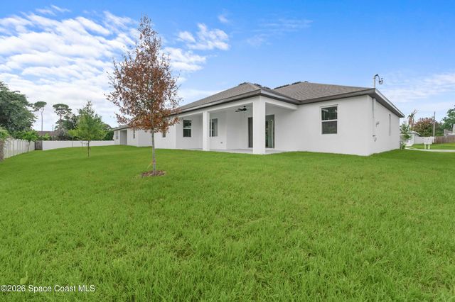 2102 De Groodt Road SW, Palm Bay, FL 32908