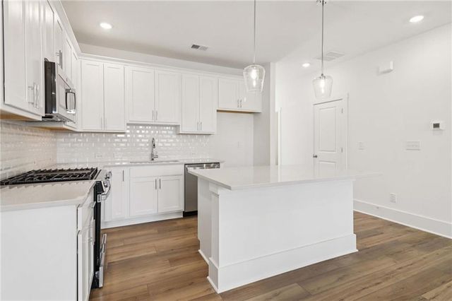1612 Worley Way NW, Atlanta, GA 30318