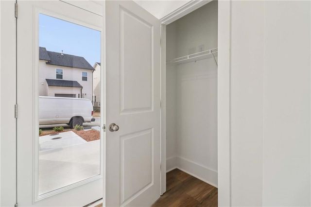 1612 Worley Way NW, Atlanta, GA 30318