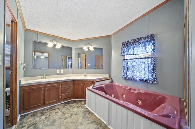 1961 Ridgeview, Ypsilanti, MI 48198