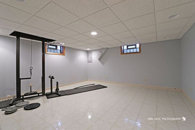 20W371 Diversey Avenue, Addison, IL 60101