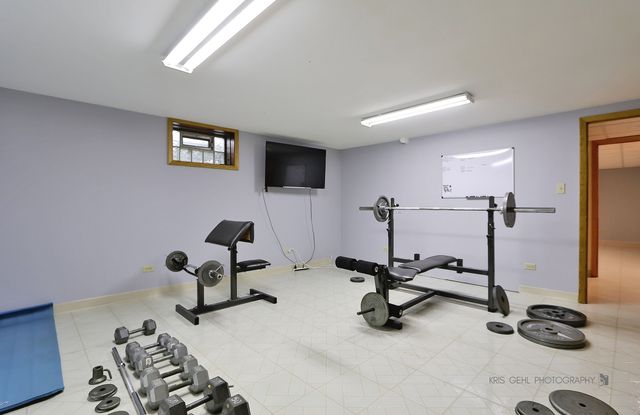 20W371 Diversey Avenue, Addison, IL 60101