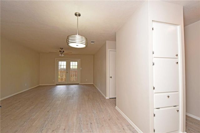 6400 Brookside DR B, Austin, TX 78723