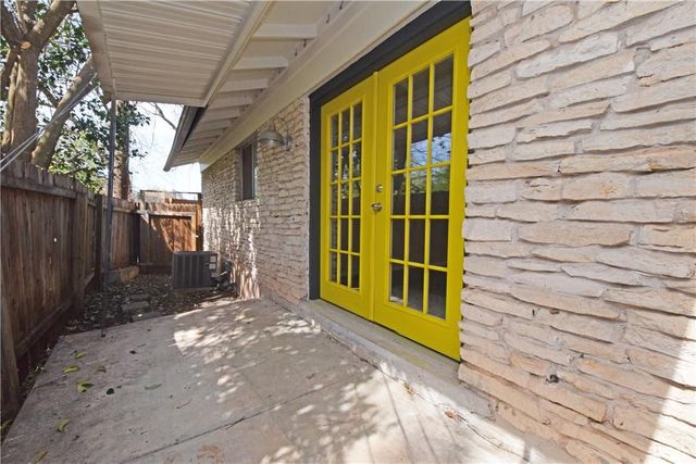 6400 Brookside DR B, Austin, TX 78723