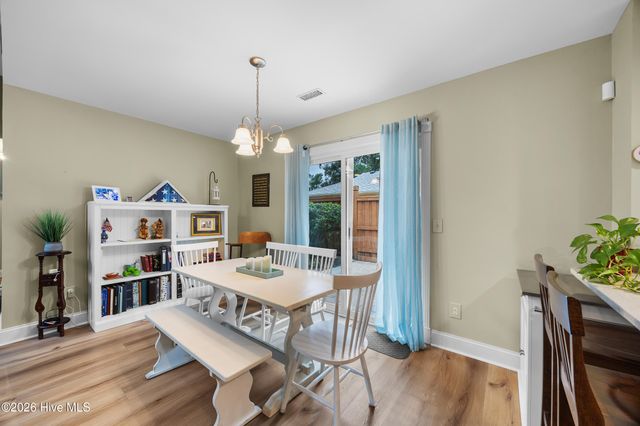 1304 Two Mile Circle E, Wilmington, NC 28405