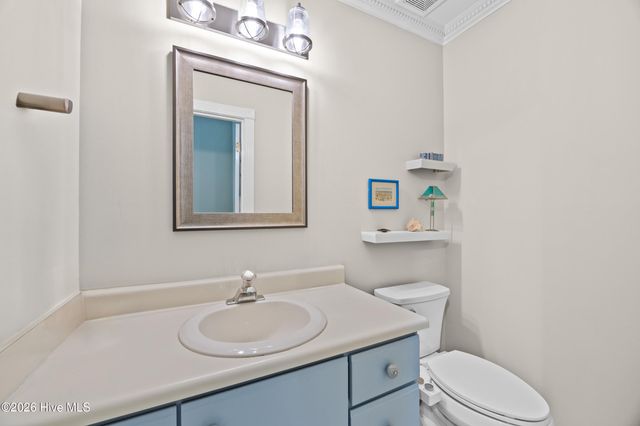 1304 Two Mile Circle E, Wilmington, NC 28405