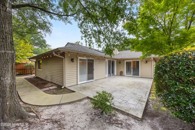 1304 Two Mile Circle E, Wilmington, NC 28405