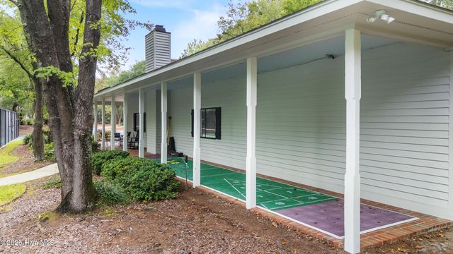 1304 Two Mile Circle E, Wilmington, NC 28405