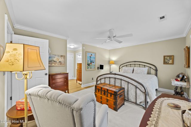 1304 Two Mile Circle E, Wilmington, NC 28405