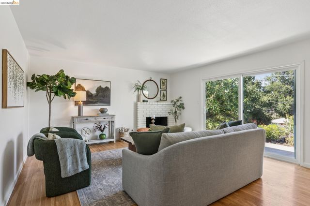 123 Coleridge Drive, Vallejo, CA 94591