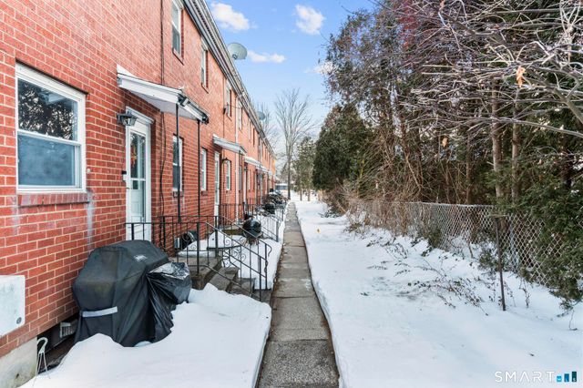 75 Saltonstall Parkway C3, East Haven, CT 06512