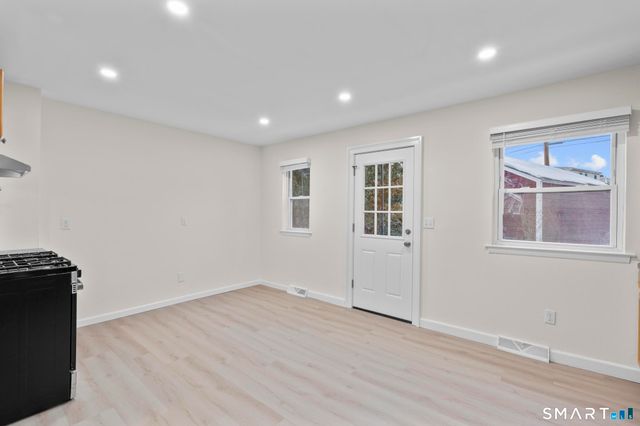 75 Saltonstall Parkway C3, East Haven, CT 06512