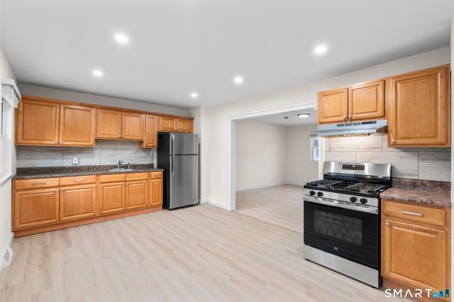 75 Saltonstall Parkway C3, East Haven, CT 06512