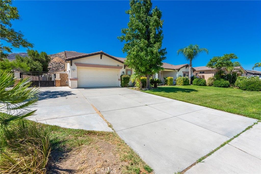 Image 5 of property listing at 1484 Adam St, Banning, CA 92220