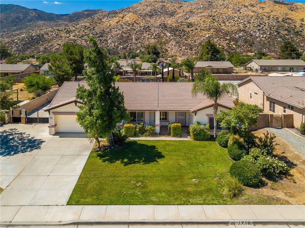Image 6 of property listing at 1484 Adam St, Banning, CA 92220