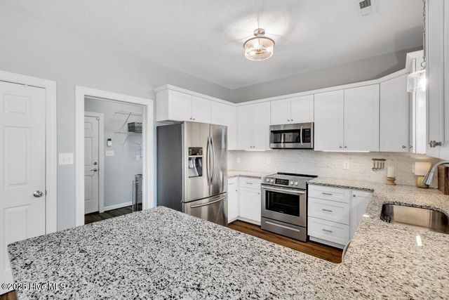 203 Grafton Court, Jacksonville, NC 28540
