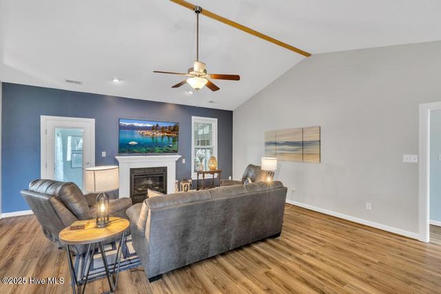 203 Grafton Court, Jacksonville, NC 28540