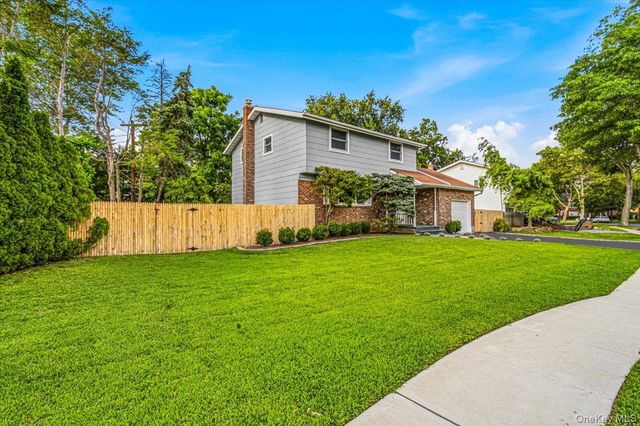 3 Fishermans Drive, Port Washington, NY 11050