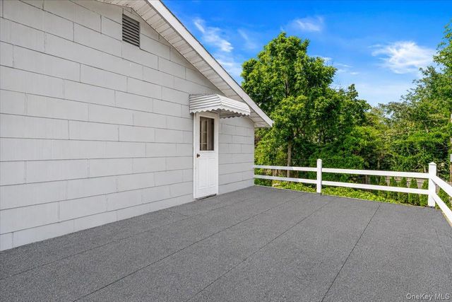 3 Fishermans Drive, Port Washington, NY 11050