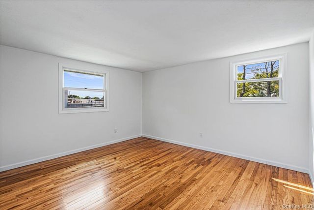 3 Fishermans Drive, Port Washington, NY 11050