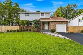 3 Fishermans Drive, Port Washington, NY 11050