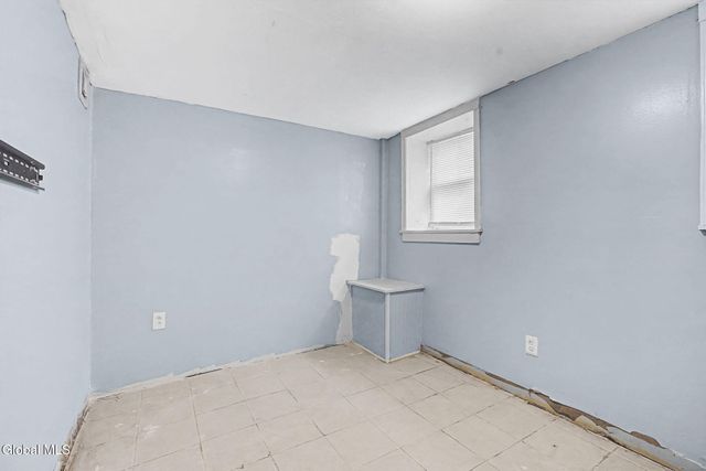 38 Trinity Place, Albany, NY 12202