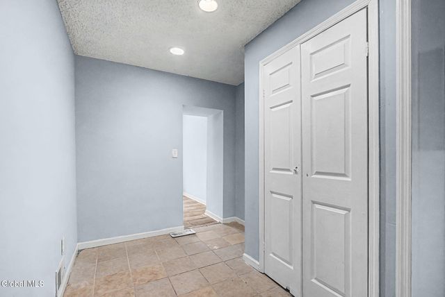 38 Trinity Place, Albany, NY 12202