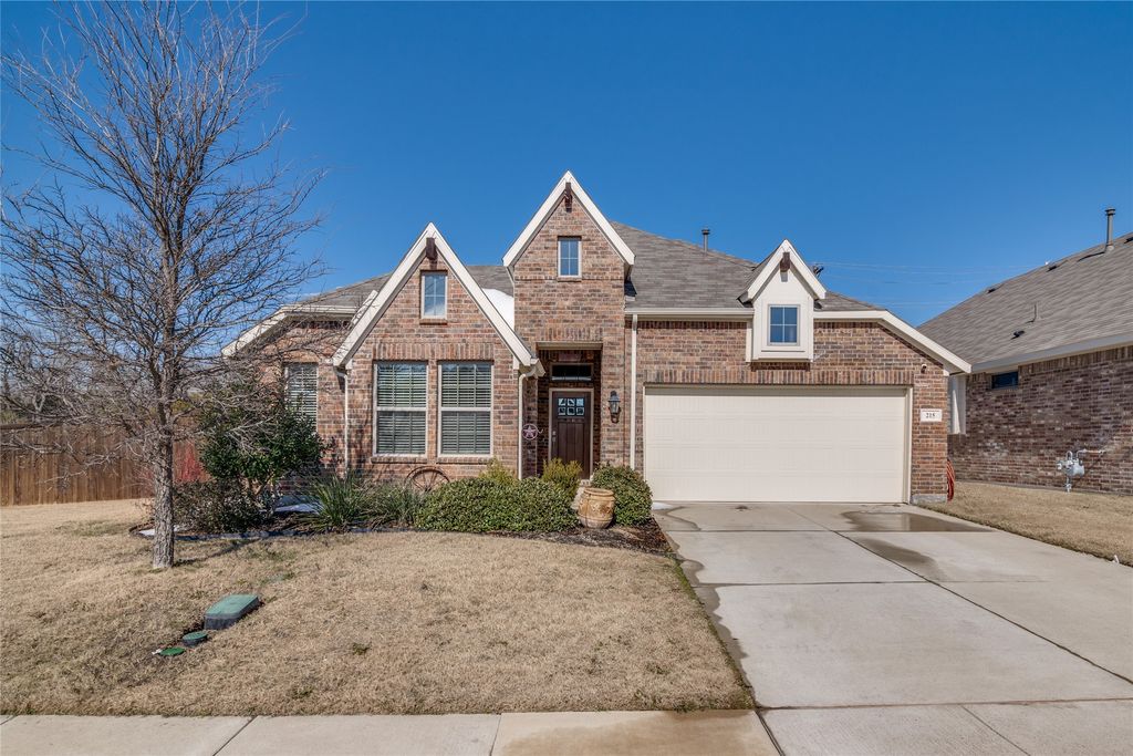 215 Tallgrass Drive, Lavon, TX 75166