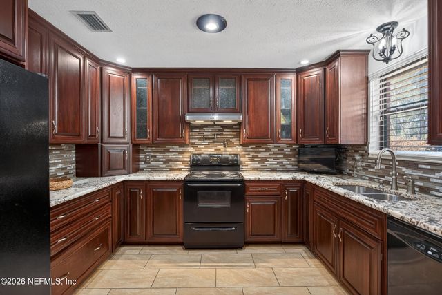 2137 BURGOYNE Drive, Jacksonville, FL 32208