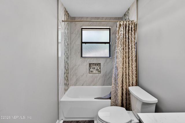 2137 BURGOYNE Drive, Jacksonville, FL 32208