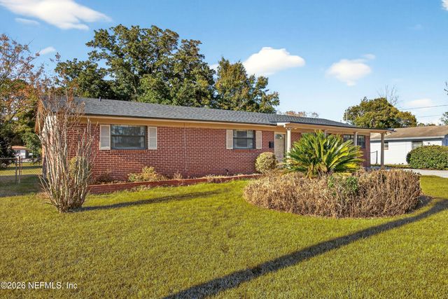 2137 BURGOYNE Drive, Jacksonville, FL 32208