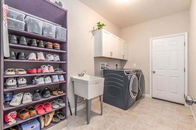 9302 W Meadow Drive, West Chester, OH 45069