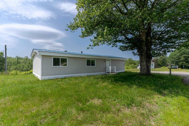 461 Wadleigh Falls Road, Newmarket, NH 03857