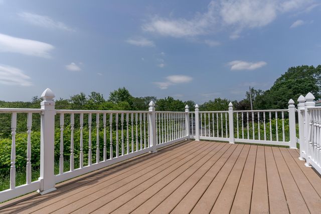461 Wadleigh Falls Road, Newmarket, NH 03857