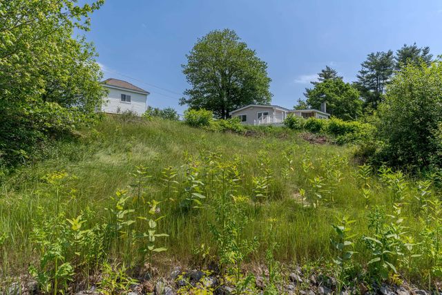 461 Wadleigh Falls Road, Newmarket, NH 03857