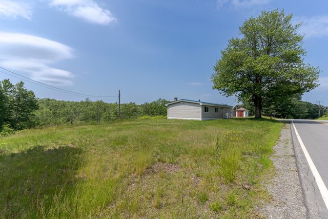 461 Wadleigh Falls Road, Newmarket, NH 03857