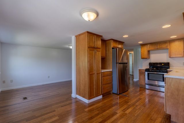 461 Wadleigh Falls Road, Newmarket, NH 03857
