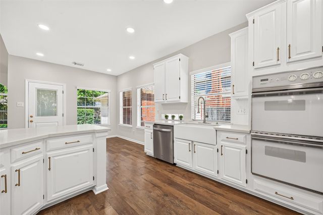 1206 Buttonwood Drive, Friendswood, TX 77546