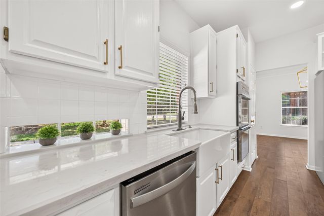 1206 Buttonwood Drive, Friendswood, TX 77546