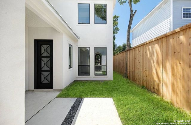 212 E Melrose, San Antonio, TX 78212