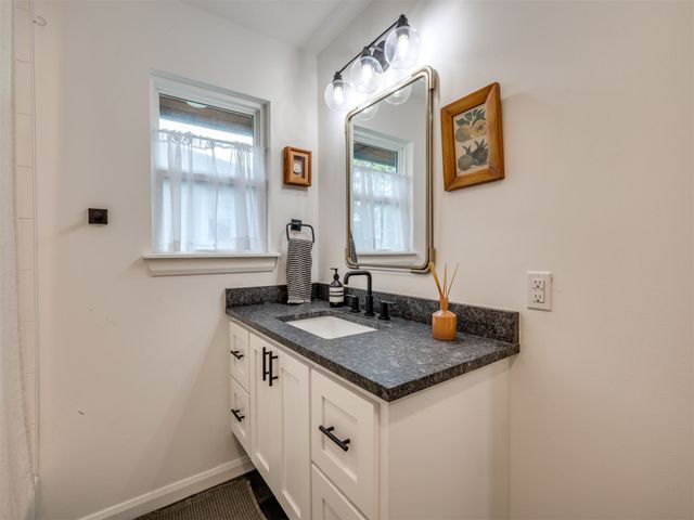 1127 S Norfolk Avenue, Tulsa, OK 74120