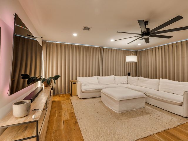 1127 S Norfolk Avenue, Tulsa, OK 74120