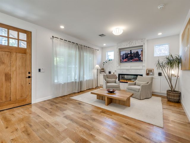 1127 S Norfolk Avenue, Tulsa, OK 74120