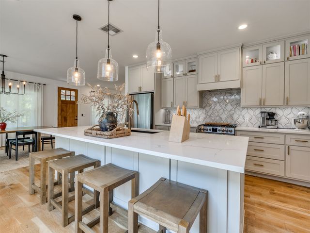 1127 S Norfolk Avenue, Tulsa, OK 74120