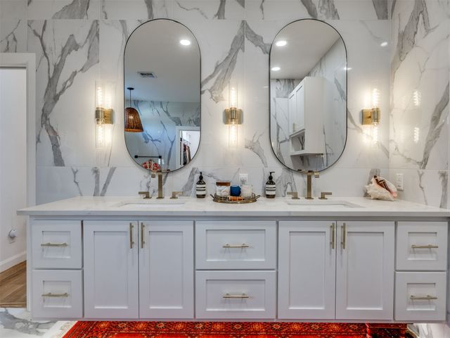 1127 S Norfolk Avenue, Tulsa, OK 74120