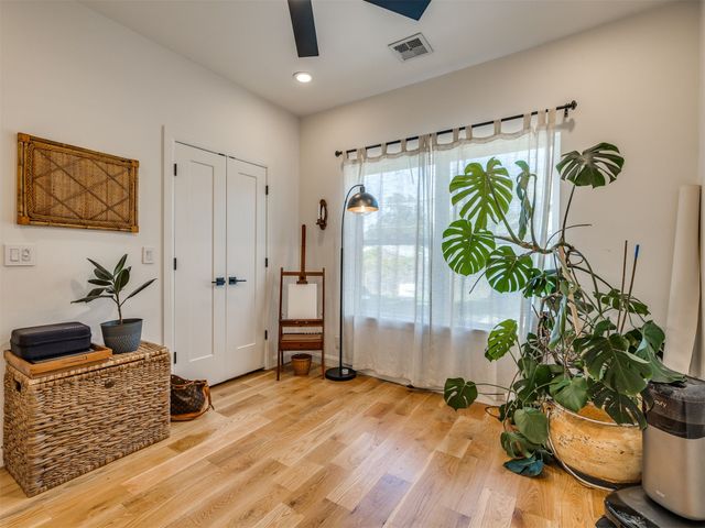 1127 S Norfolk Avenue, Tulsa, OK 74120