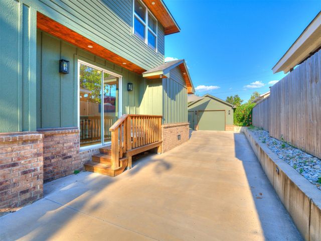 1127 S Norfolk Avenue, Tulsa, OK 74120