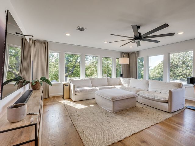 1127 S Norfolk Avenue, Tulsa, OK 74120