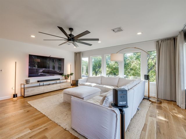 1127 S Norfolk Avenue, Tulsa, OK 74120